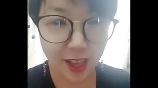 熟女　胸